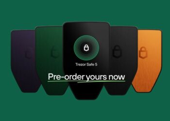 Varias Trezor Safe 5 en colores.