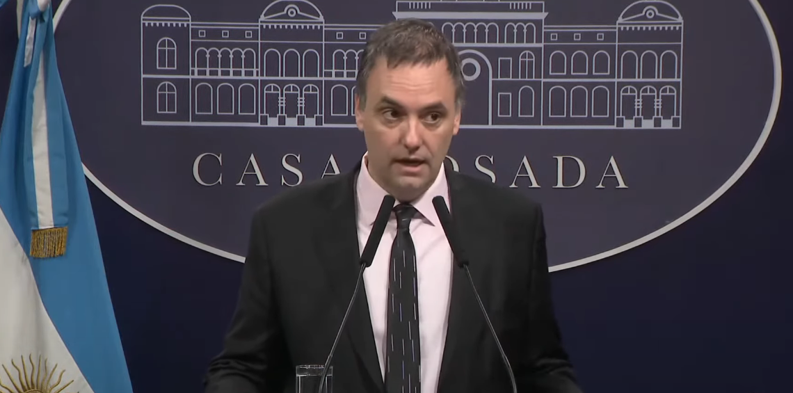 Político argentino investigado revela una fortuna no declarada en bitcoin