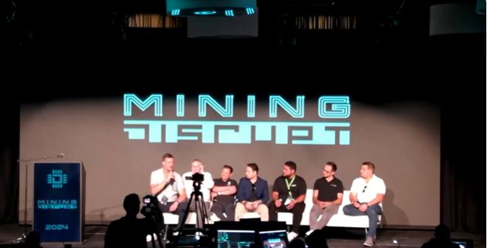 Teras Kulyk (CEO de Sunnyside Digital), Matt Brown (Core Scientific), Gabriel Ibghy (Hive Digital), Arland Whitfield (CEO de Frontier Mining), Medi Naseri (CEO de Lincoin Mining y LoD) y Marko Tarman (CEO de Nice Hash). Fuente: Canal de YouTube de Simply Bitcoin.