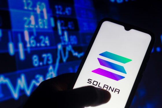 ¿Por qué cayó tanto solana? Análisis de Coinbase