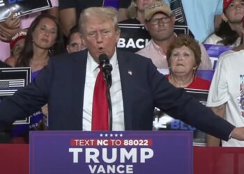 Trump, quien dejó la presidencia estadounidense en 2021, se ha mostrado pro bitcoin ahora que pretende regresar a la Casa Blanca como gobernante. Fuente: YouTube/Donald Trump.