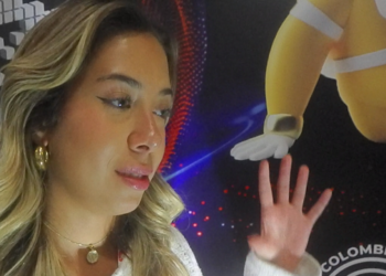 foto de entrevista con Mariel Lang