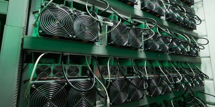 Este lanzamiento es crucial para la estrategia de Hut 8 en el segmento de minería de Bitcoin, Fuente: Pinterest.