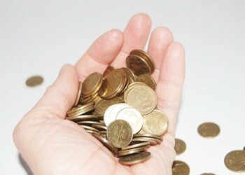 UStb está diseñada para operar de manera similar a las stablecoins tradicionales, manteniendo un valor constante de 1 dólar estadounidense. Fuente: Pixabay.
