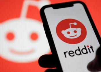Reddit, aunque reconoce el potencial significativo de las criptomonedas y su tecnología, también destaca la incertidumbre sobre su adopción futura. Fuente: Pixabay.