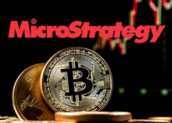 Al 10 de noviembre de 2024, la empresa y sus subsidiarias poseen un total de aproximadamente 279.420 bitcoin. Fuente: stock.adobe/Composición CriptoNoticias.