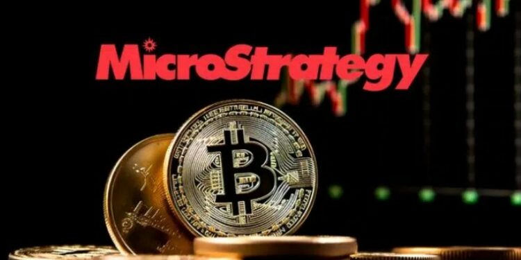 Al 10 de noviembre de 2024, la empresa y sus subsidiarias poseen un total de aproximadamente 279.420 bitcoin. Fuente: stock.adobe/Composición CriptoNoticias.