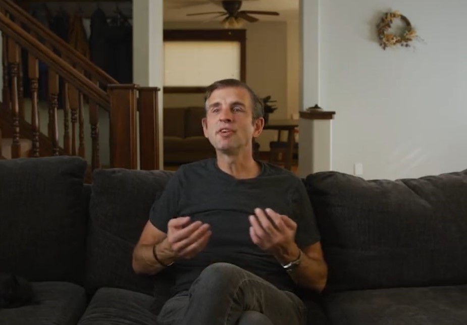Wilcox conversa con medios de comunicación sobre el futuro de las criptomonedas y la privacidad digital.