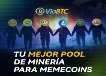 Astronautas en la luna con monedas de memecoins en lugar del casco.