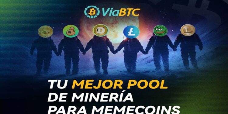 Astronautas en la luna con monedas de memecoins en lugar del casco.