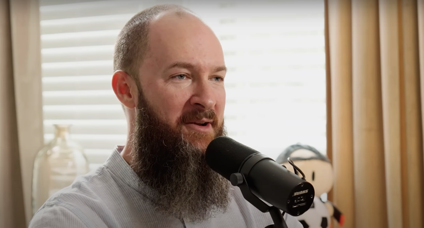 Jameson Lopp conversando en una entrevista sobre la importancia de la seguridad de bitcoin.
