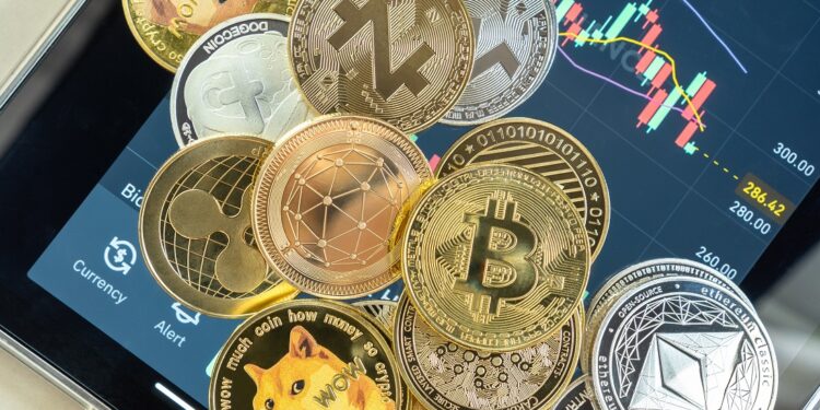 Criptomonedas longevas lideran la altseason. Fuente: stock.adobe.com
