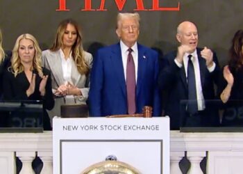 Trump fue escogido como personaje del año por la revista TIME. Fuente: NYSE.