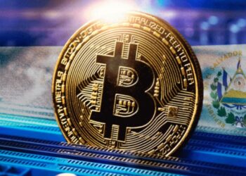Solo en 2024 al menos 3,9 millones de turistas internacionales visitaron el país bitcoiner. Fuente: DedMityay / stocka.adobe.com ; 12ee12 / stock.adobe.com.