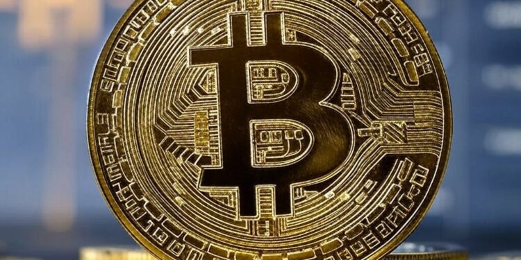 BTC reacciona al alza ante posibles acciones de Trump positivas para el mercado. Fuente: Grok.