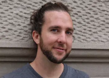 Dennehy habla sobre los cambios en la Ley Bitcoin de El Salvador. Fuente: NR.