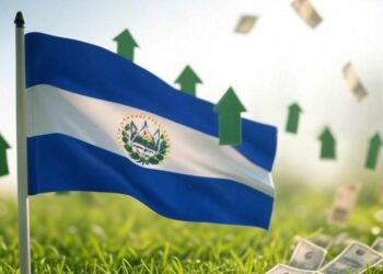 Fitch y otras calificadoras de riesgo han mejorado las notas de El Salvador. Fuente: Grok.