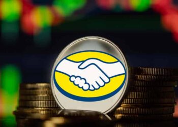 Inversión de Mercado Libre en bitcoin se revaloriza con el tiempo. Composición por CriptoNoticias. Fuente: logodownload ; bizoo_n / stock.adobe.com.