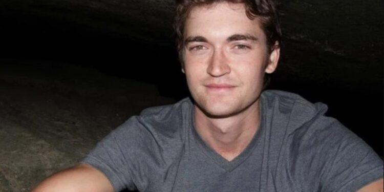 El fundador de Silk Road fue sentenciado a dos cadenas perpetuas. Fuente: CBS.