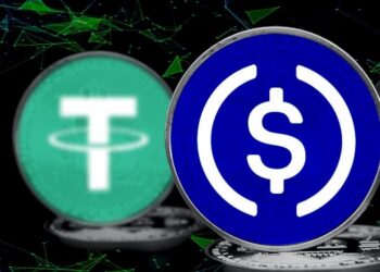 En 2024 la circulación de USDC creció un 78% interanual,. Fuente: Composición por CriptoNoticias. Tether / cryptologos.cc; Circle / circle.com; Daniel Dan / pexels.com; kjpargeter / freepik.com.