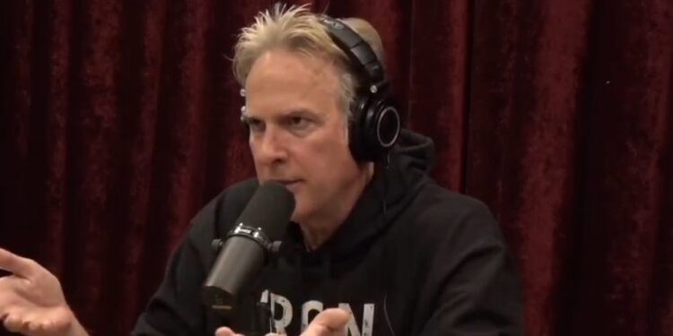 Tether es la mejor herramienta para fortalecer el dólar, opina Adam Curry. Fuente: @AutismCapital/X