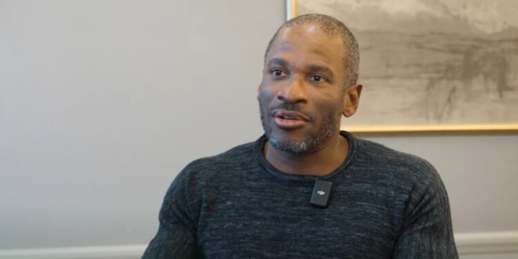 Arthur Hayes advierte sobre los riesgos de una reserva estratégica de bitcoin en manos de Estados Unidos. Fuente: Captura de pantalla – Youtube @TheDefiant.