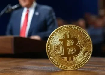 Los estados de EE. UU. podrían invertir miles de millones de dólares en bitcoin, según análisis de VanEck. Fuente: Grok.