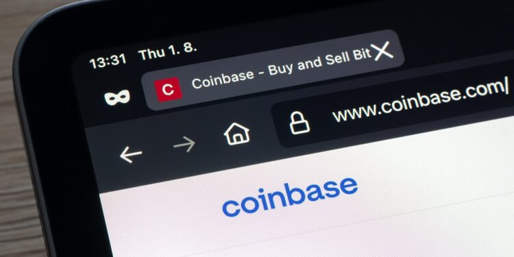 Coinbase es el segundo exchange de criptomonedas más grande del mundo, después de Binance. Fuente: stock.adobe.com