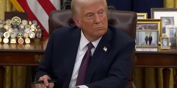 Donald Trump-EEUU-oro.
