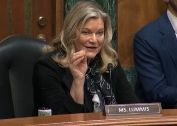 Lummis-memecoins-senado-EstadosUnidos.