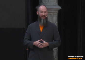El desarrollador bitcoiner Jameson Lopp en una conferencia.