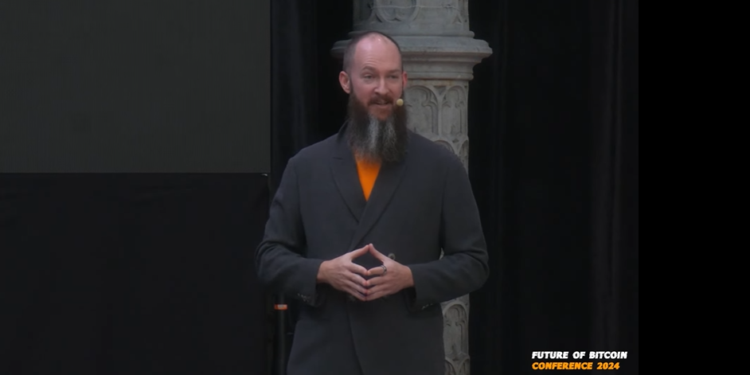 El desarrollador bitcoiner Jameson Lopp en una conferencia.
