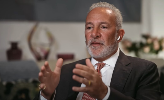 Peter Schiff: “La idea de que las stablecoins promoverán el dominio del dólar es absurda”