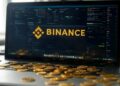 Una pantalla con el logo de Binance.