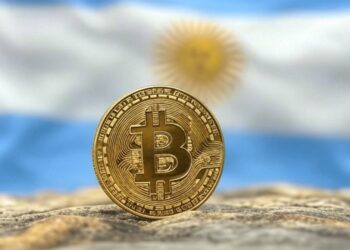 Los PSAV también deberán informar sobre convenios con terceros y aspectos relacionados con los clientes. Fuente: Grok.