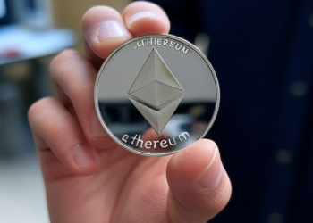 Ether (ETH) cotiza por debajo de los 2.000 dólares. Fuente: GROK.