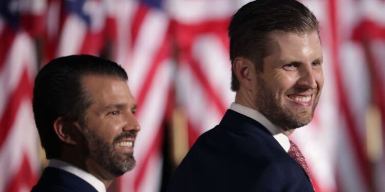 Fotografía de los hijos de Donald Trump, Eric y Donald Trump Jr..