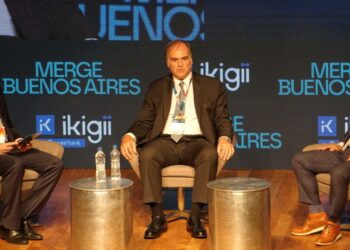 roberto e silva en el panel de merge