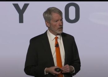 Según Michael Saylor, bitcoin es el activo del mañana, una ideología que resuena a través del tiempo. Fuente: captura de pantalla - Youtube @ForwardGuidanceBW