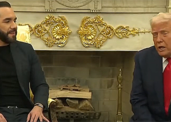 Donald Trump y Nayib Bukele en el Despacho Oval de la Casa Blanca.
