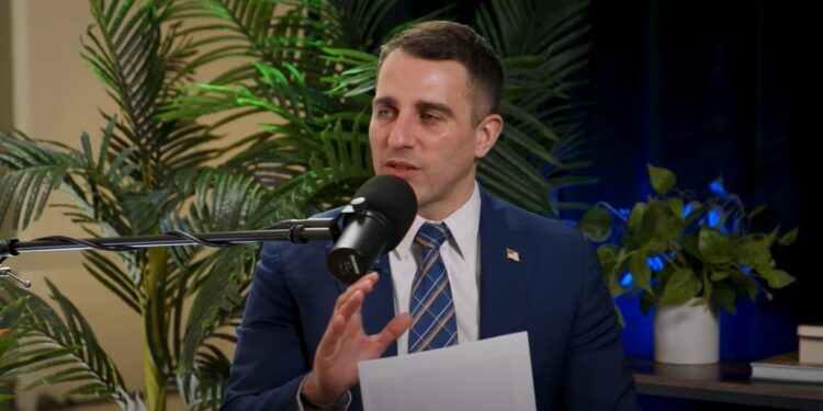 pompliano llama a promover el pensamiento critico