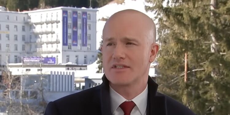 brian armstrong en una charla pública