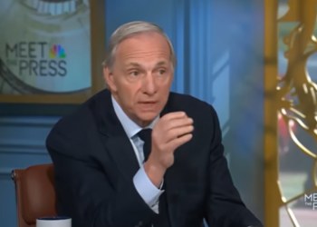Ray Dalio, fundador de Bridgewater, durante una entrevista.