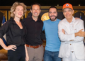 El emprendedor Jeff Booth, junto a Nayib Bukele, Stacy Herbert y Max Keiser en El Salvador. Fuente: X/Bitcoin Office.