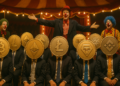 Varias criptomonedas humanizadas dentro de un circo.
