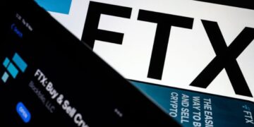 Imagen referencial del logo y plataforma de FTX.