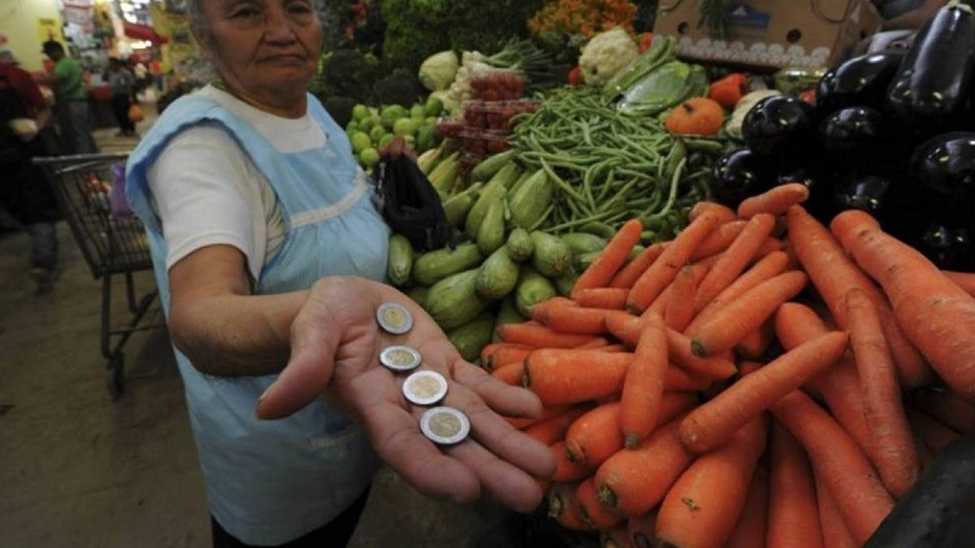 La inflación hace que el dinero fíat pierda valor y que cada vez sea más costoso adquirir productos.