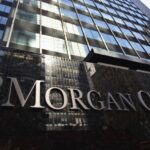 Fotografía de una fachada de oficina de JPMorgan.