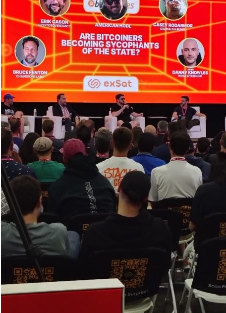 asistentes a uno de los paneles de Bitcoin 2025