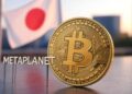 Metaplanet junto a bitcoin y la bandera de Japón.